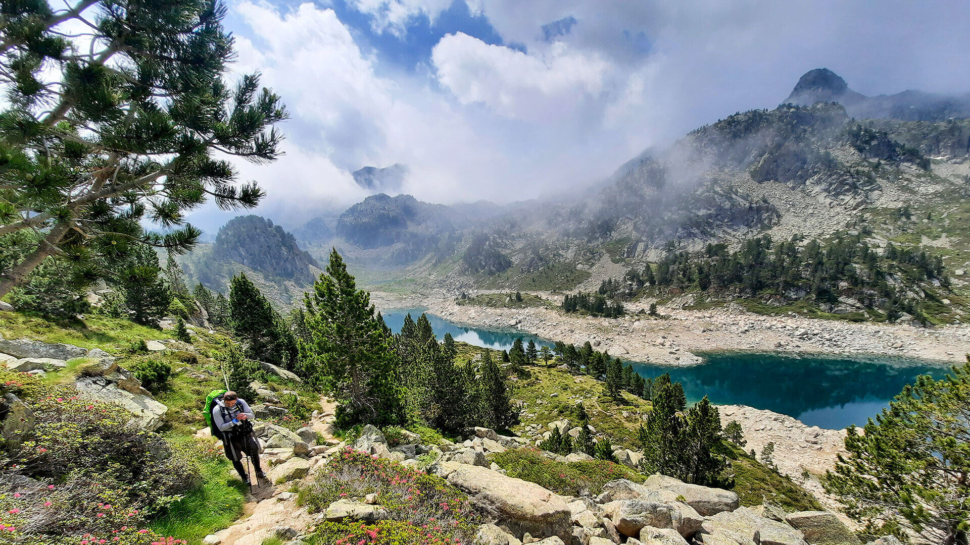 La Salmo Trek